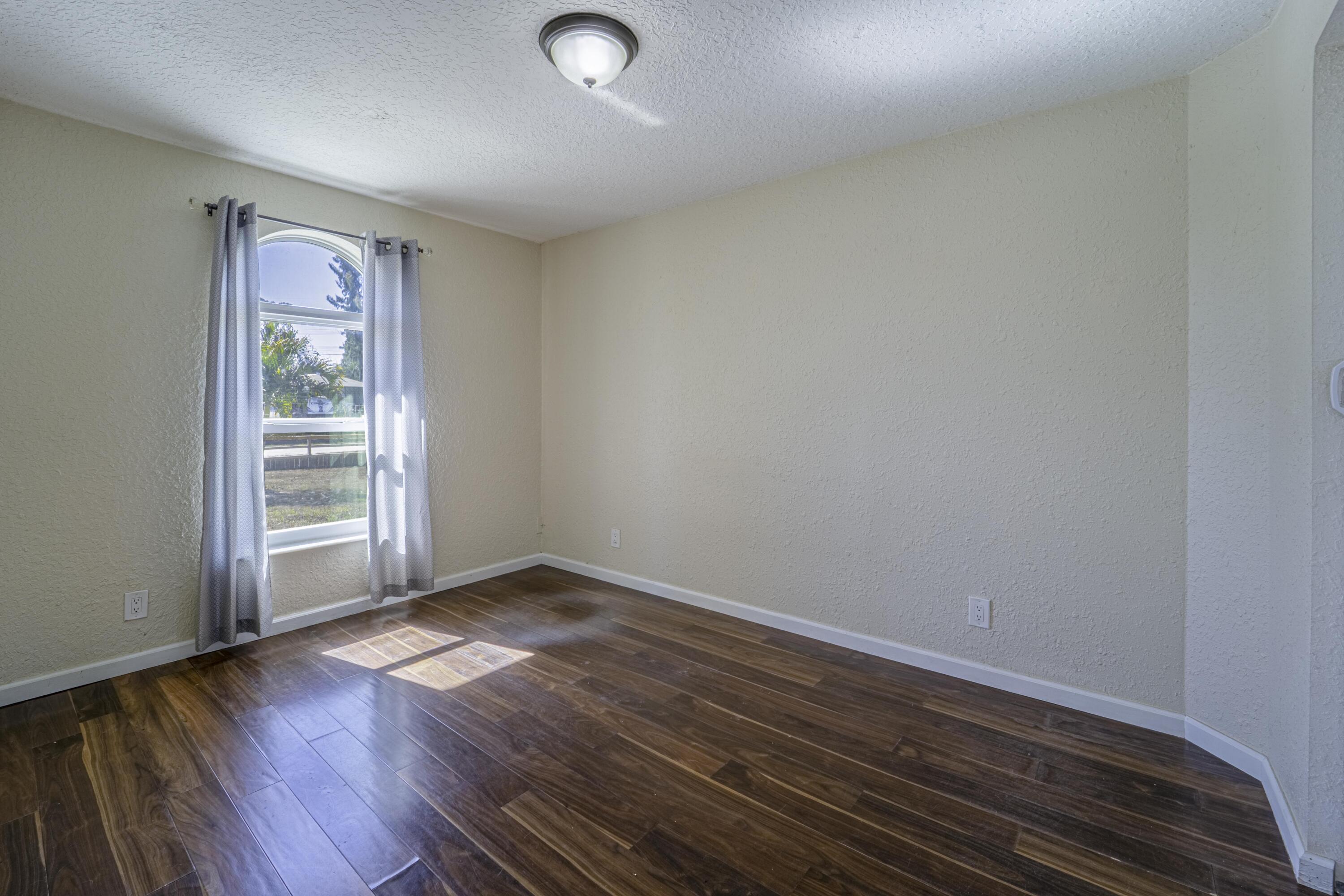 Acreage - Residential