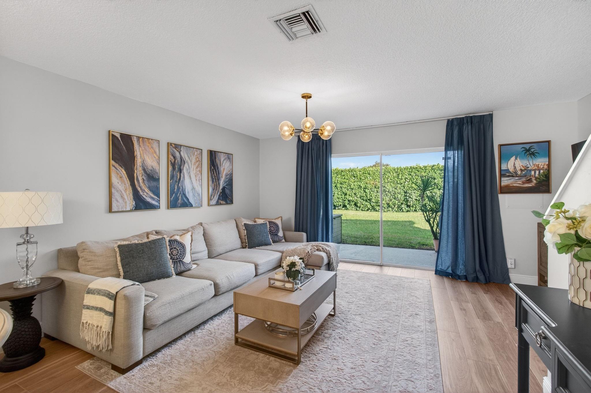 Santa Cruz - Residential