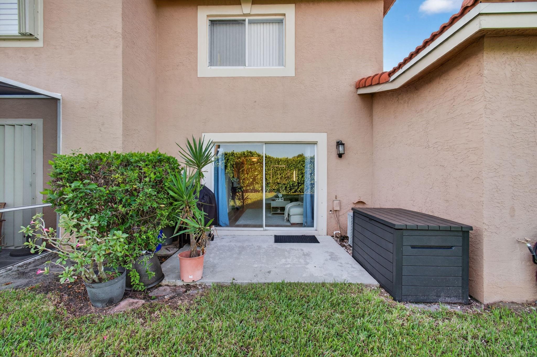 Santa Cruz - Residential