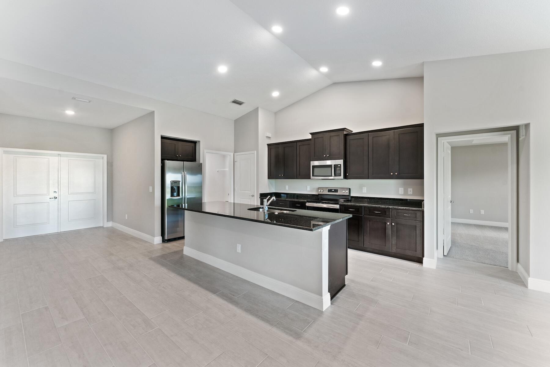 32-42-40~ TH PT OF ELY 21 - Residential