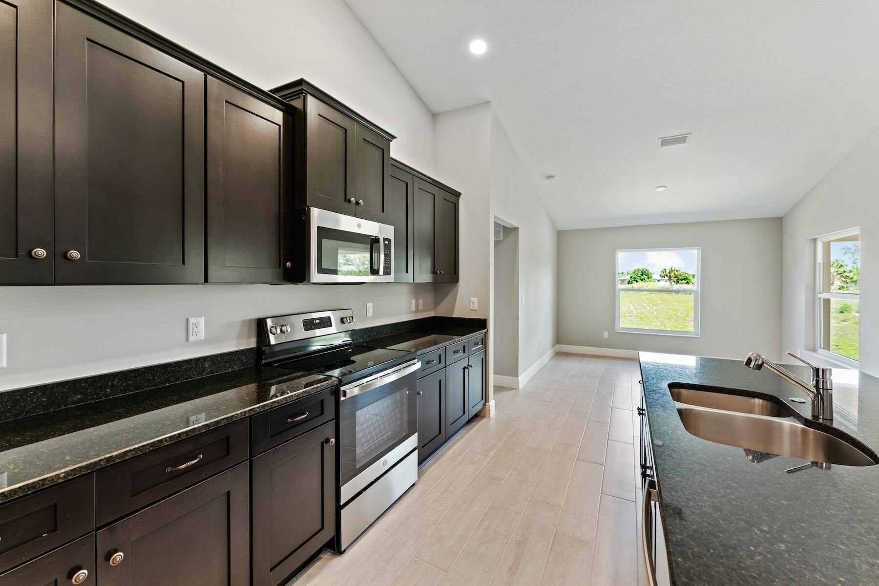 32-42-40~ TH PT OF ELY 21 - Residential