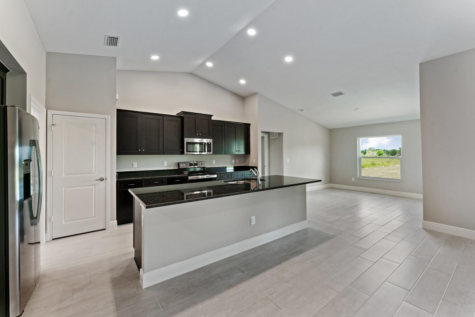 32-42-40~ TH PT OF ELY 21 - Residential