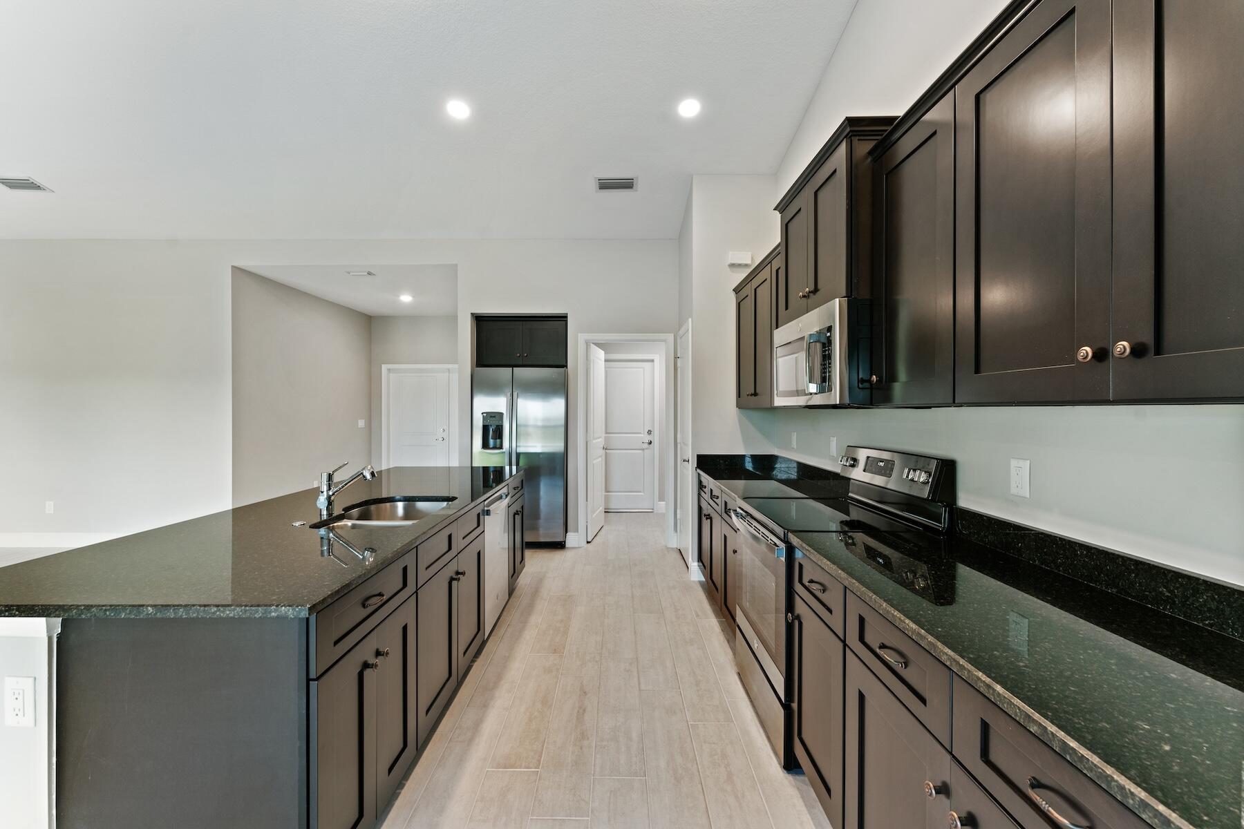 32-42-40~ TH PT OF ELY 21 - Residential