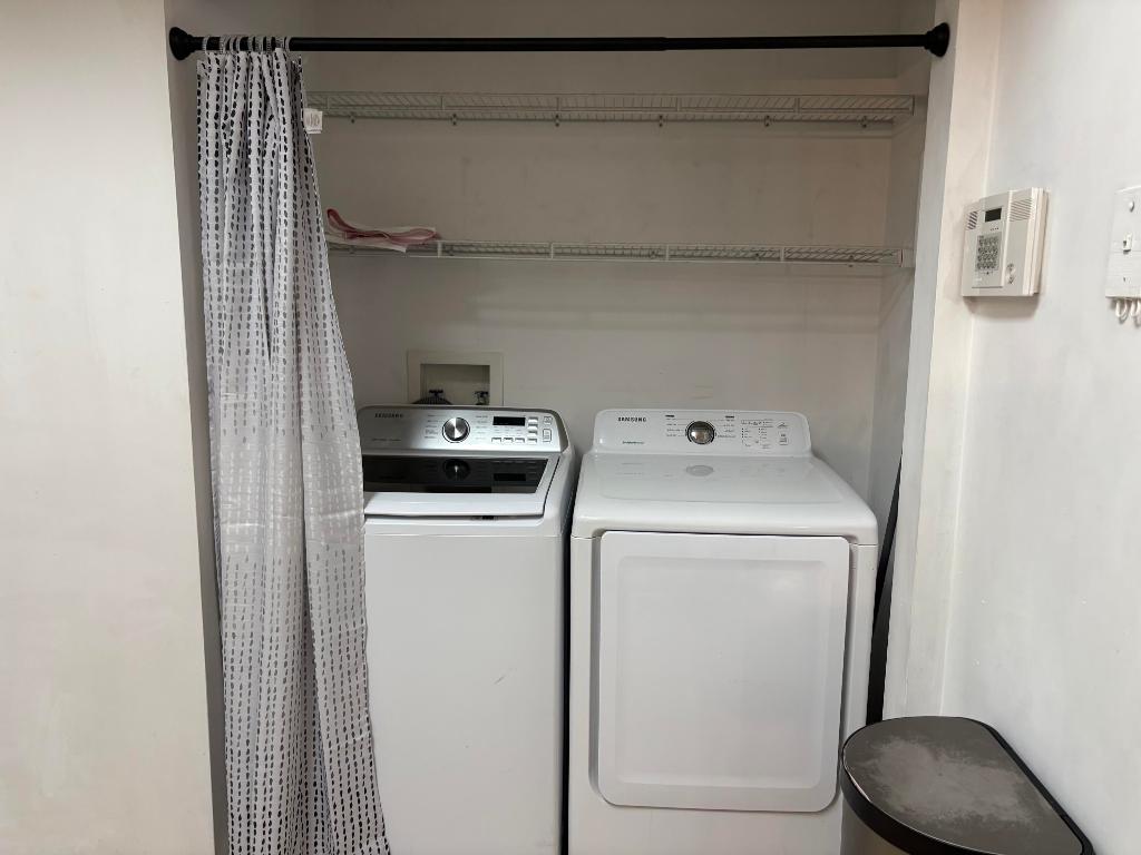 COURTYARDS AT DAVIE - Residential