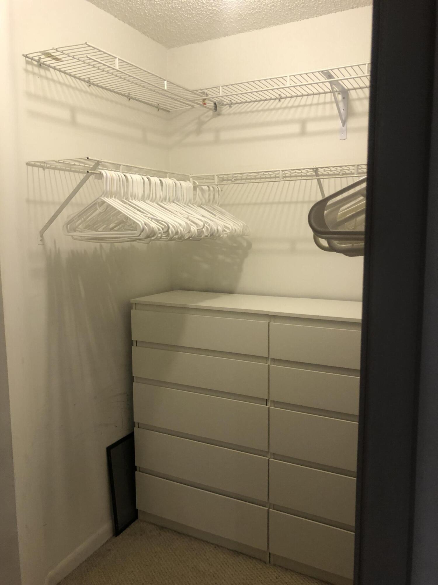 COURTYARDS AT DAVIE - Residential