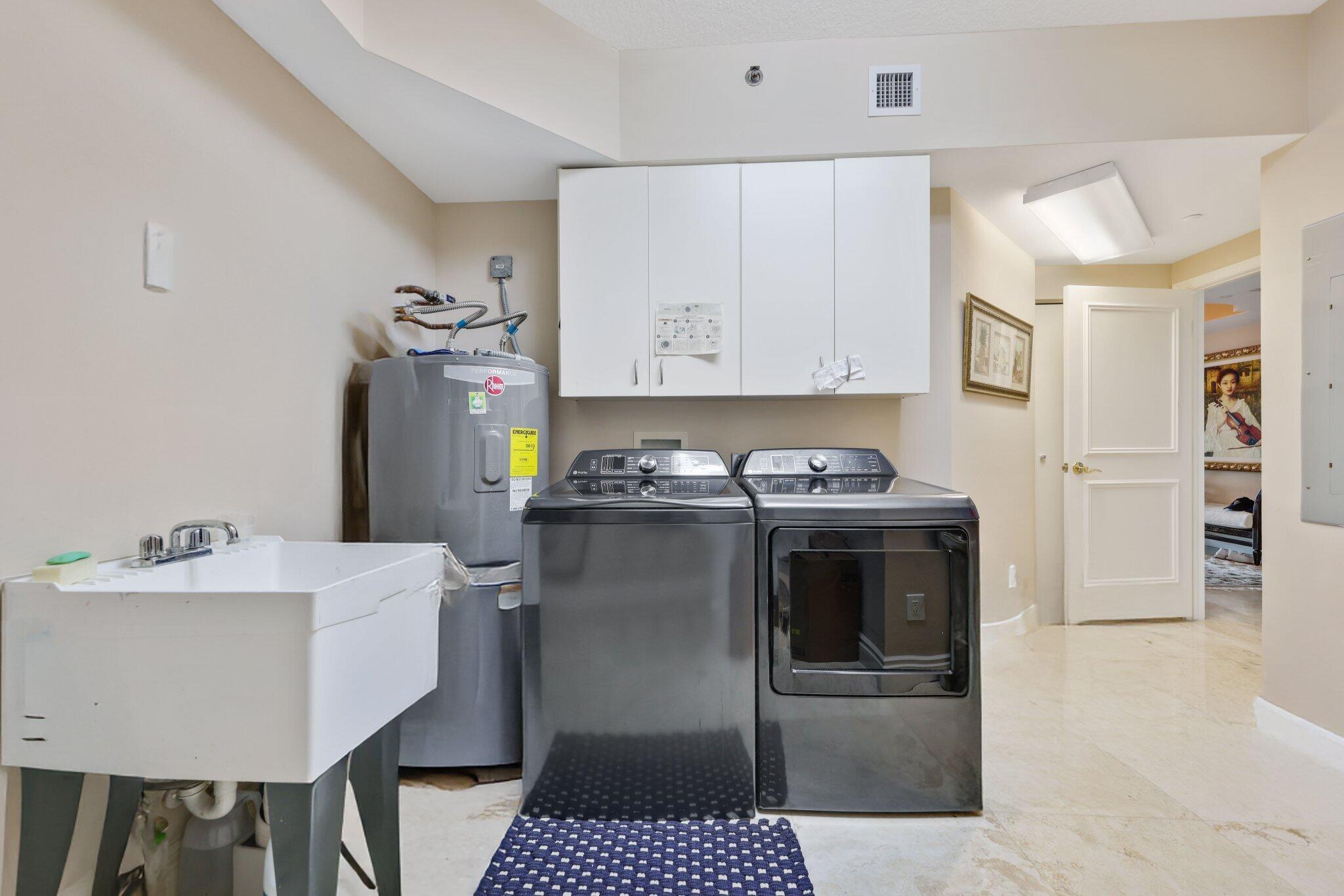 TOSCANA WEST CONDO - Residential