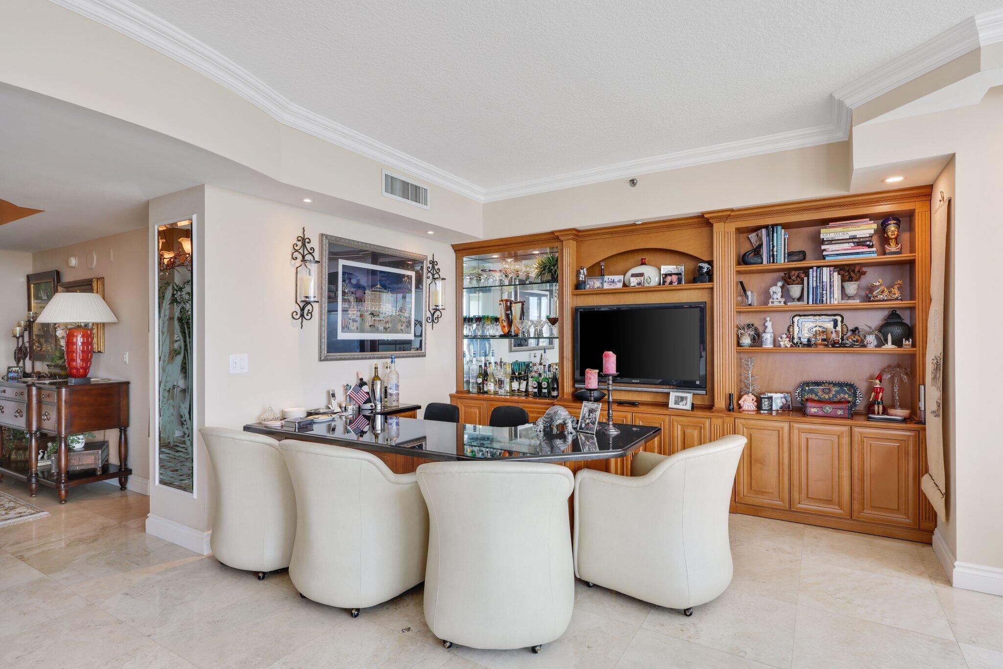 TOSCANA WEST CONDO - Residential