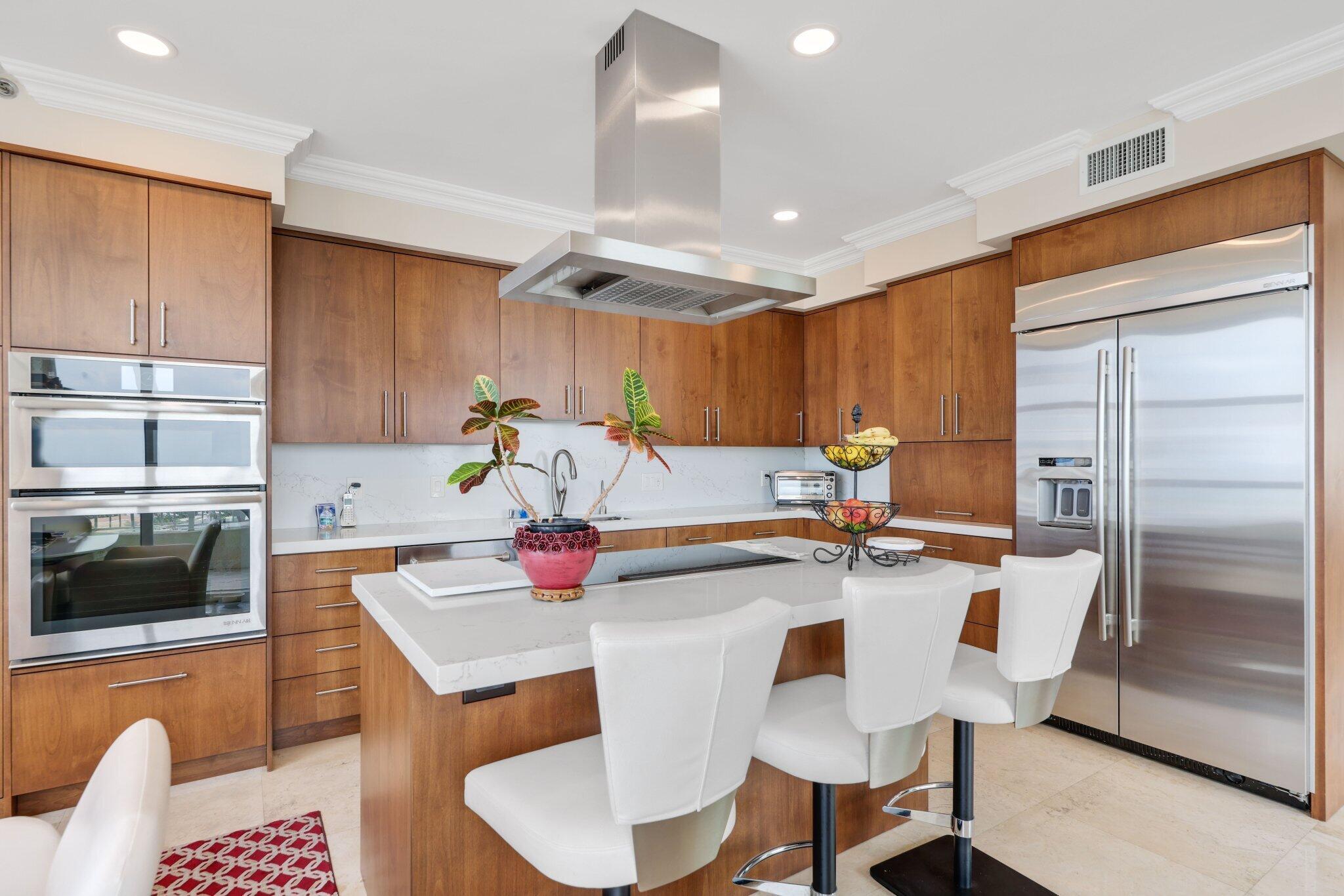 TOSCANA WEST CONDO - Residential