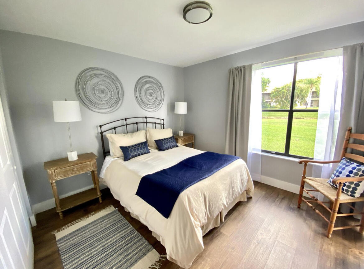 SHEFFIELD WOODS AT WELLINGTON CONDO - Residential Lease