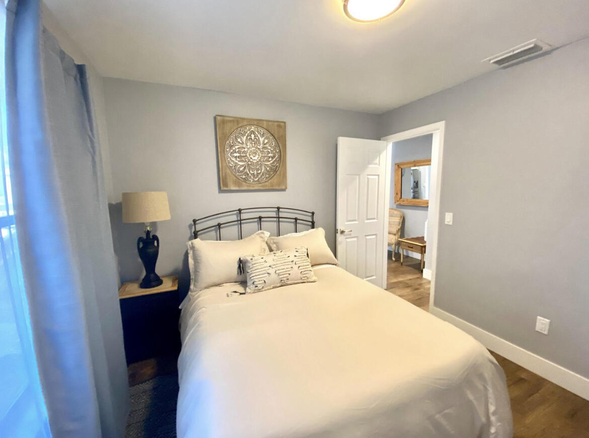 SHEFFIELD WOODS AT WELLINGTON CONDO - Residential Lease
