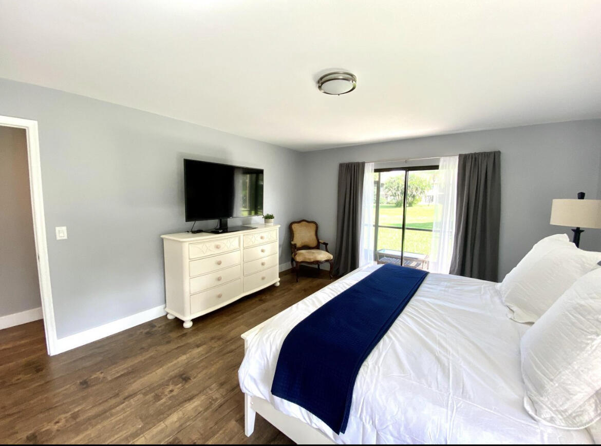 SHEFFIELD WOODS AT WELLINGTON CONDO - Residential Lease