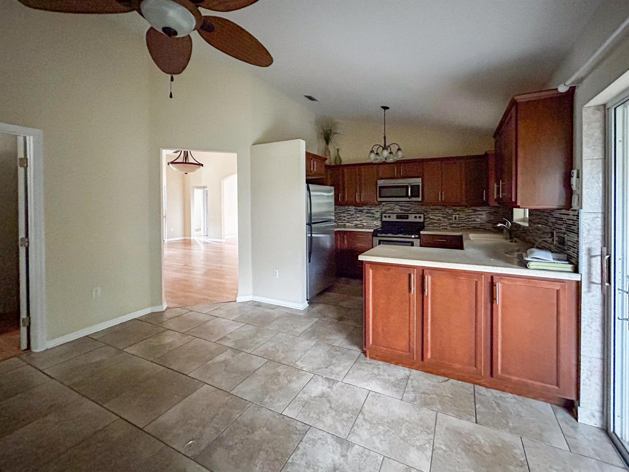 KINGS ISLE PHASE 1 - Residential