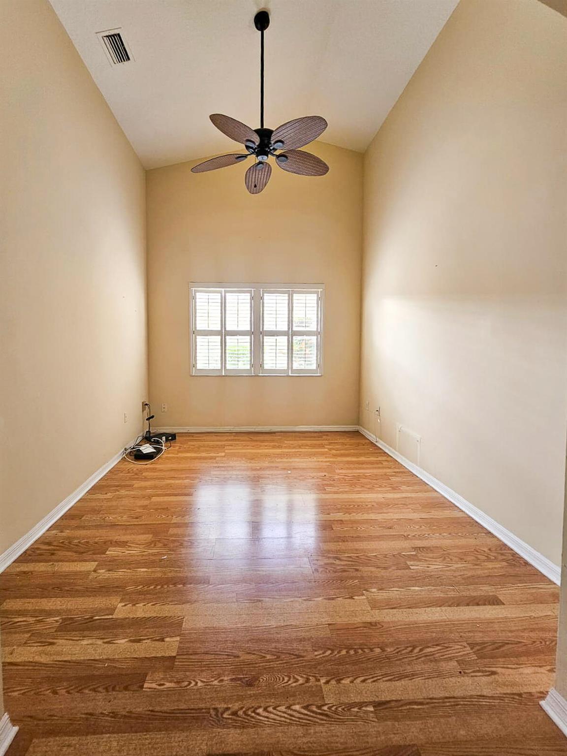 KINGS ISLE PHASE 1 - Residential