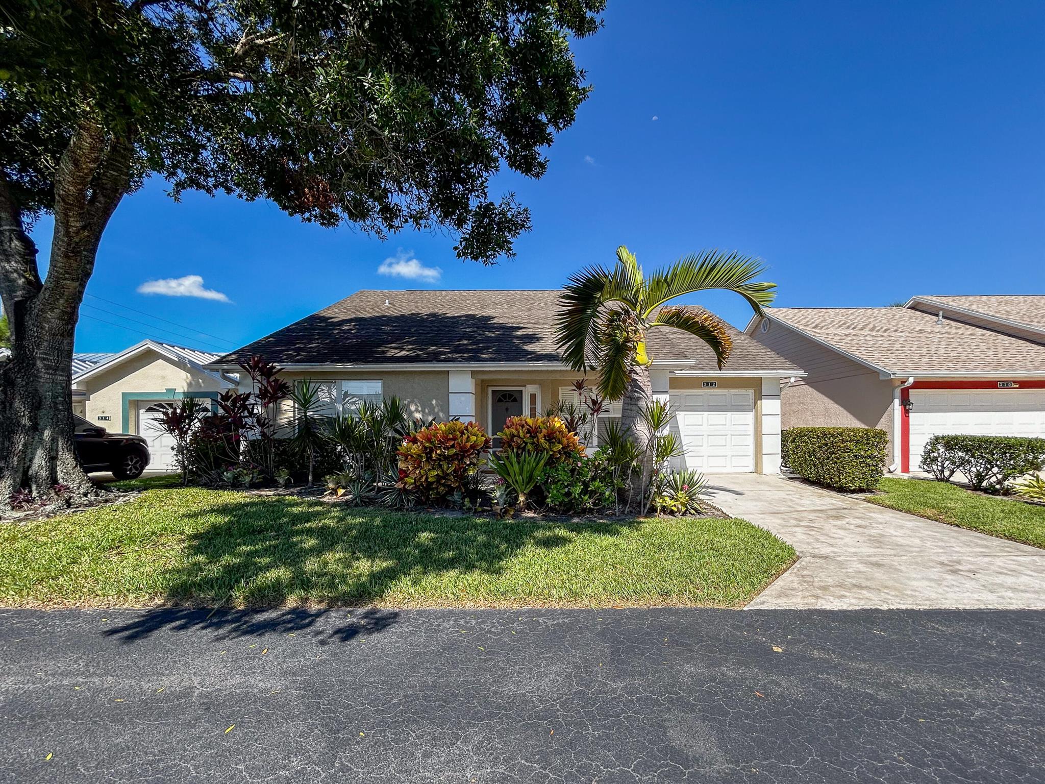 KINGS ISLE PHASE 1 - Residential