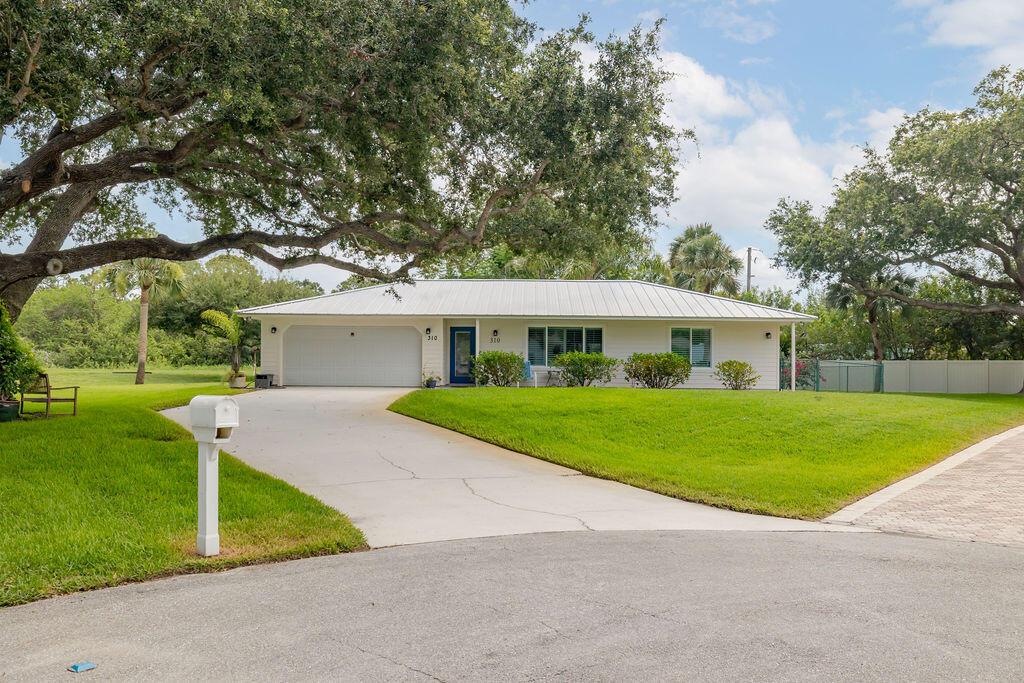 310 28th Court SW