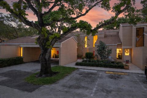 Property photo of 1121 Nw 13th Street 3, Boca Raton, FL 33486