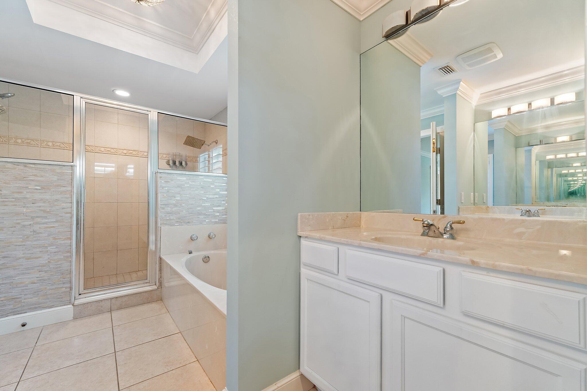 HARBOUR POINTE - Residential