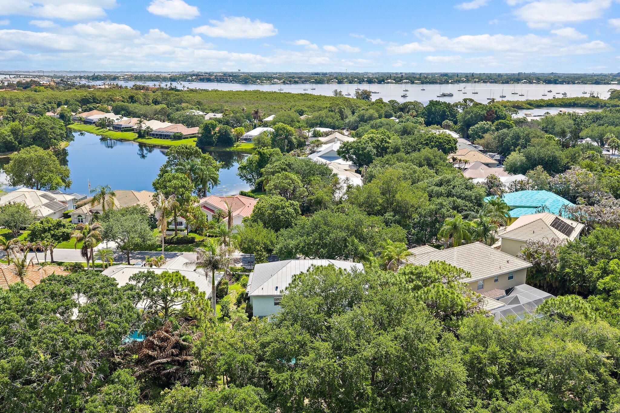 HARBOUR POINTE - Residential