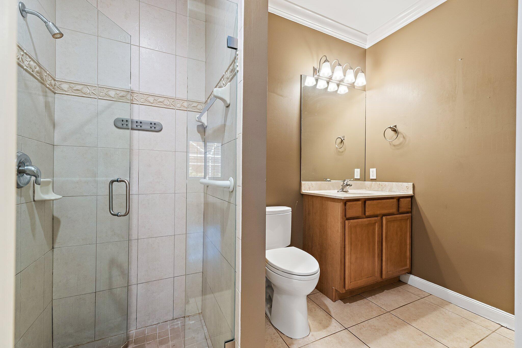 HARBOUR POINTE - Residential