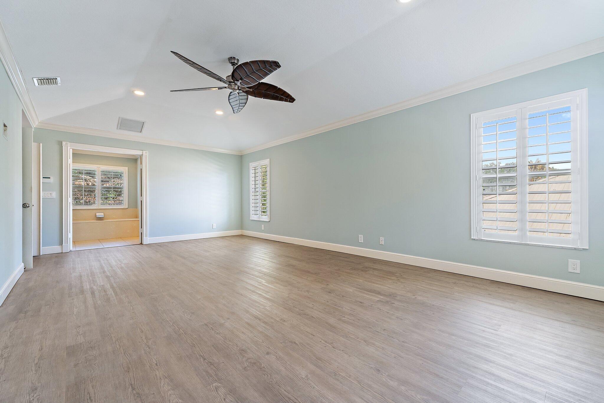 HARBOUR POINTE - Residential