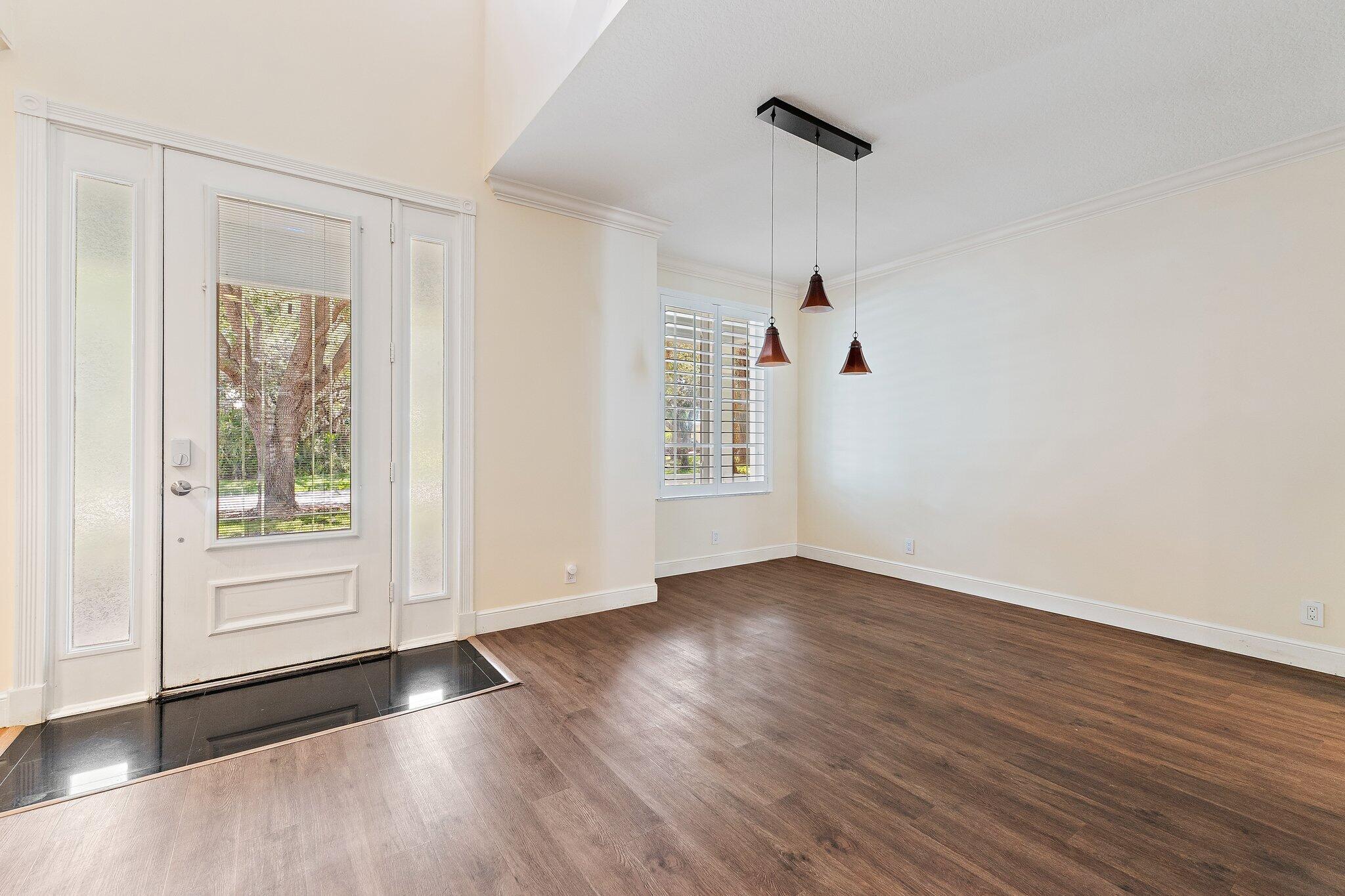 HARBOUR POINTE - Residential
