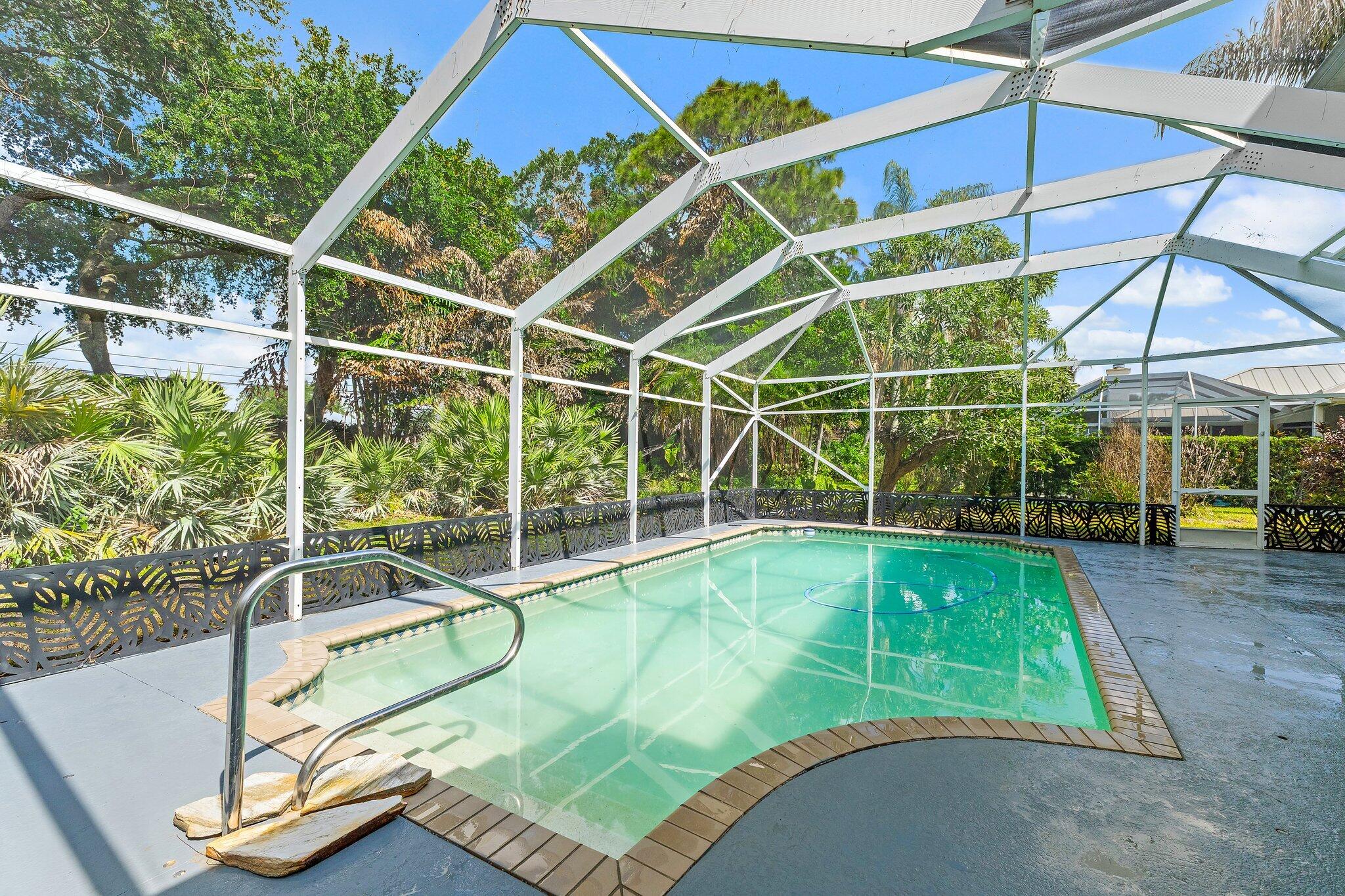 HARBOUR POINTE - Residential