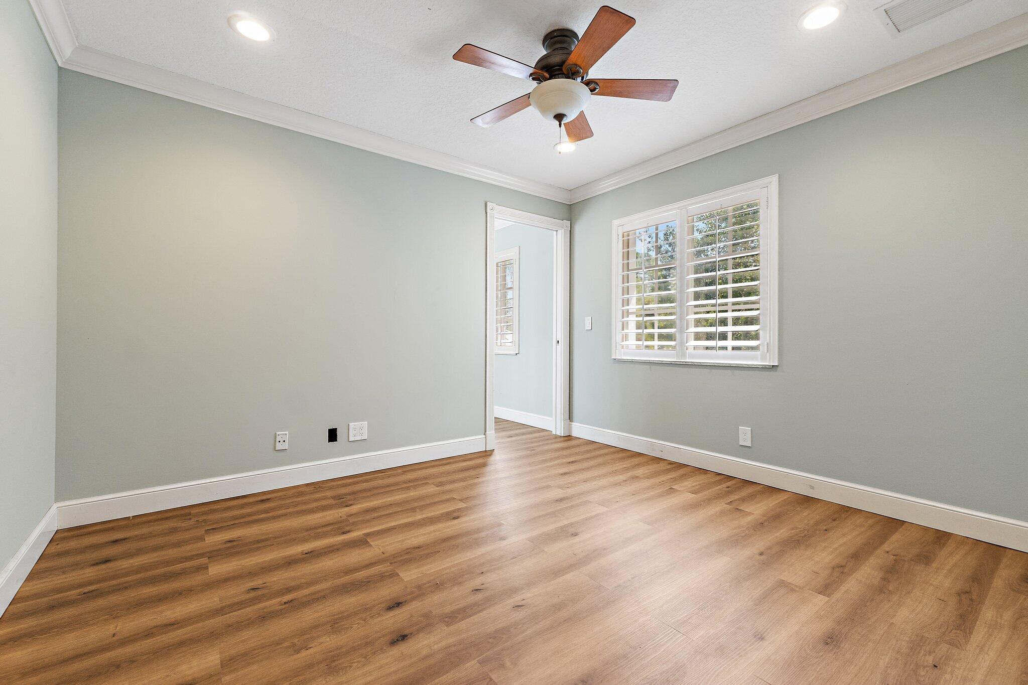 HARBOUR POINTE - Residential