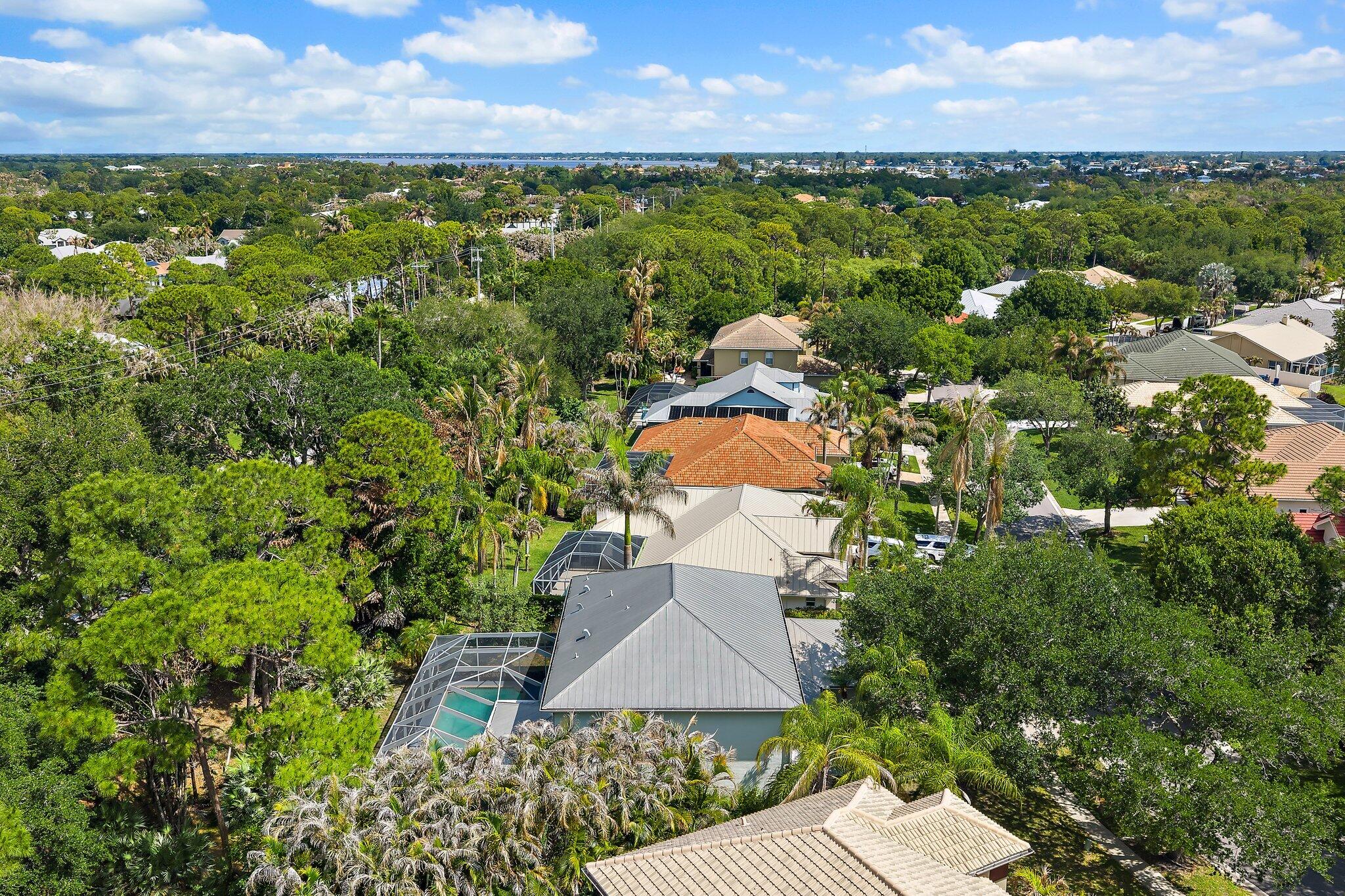 HARBOUR POINTE - Residential
