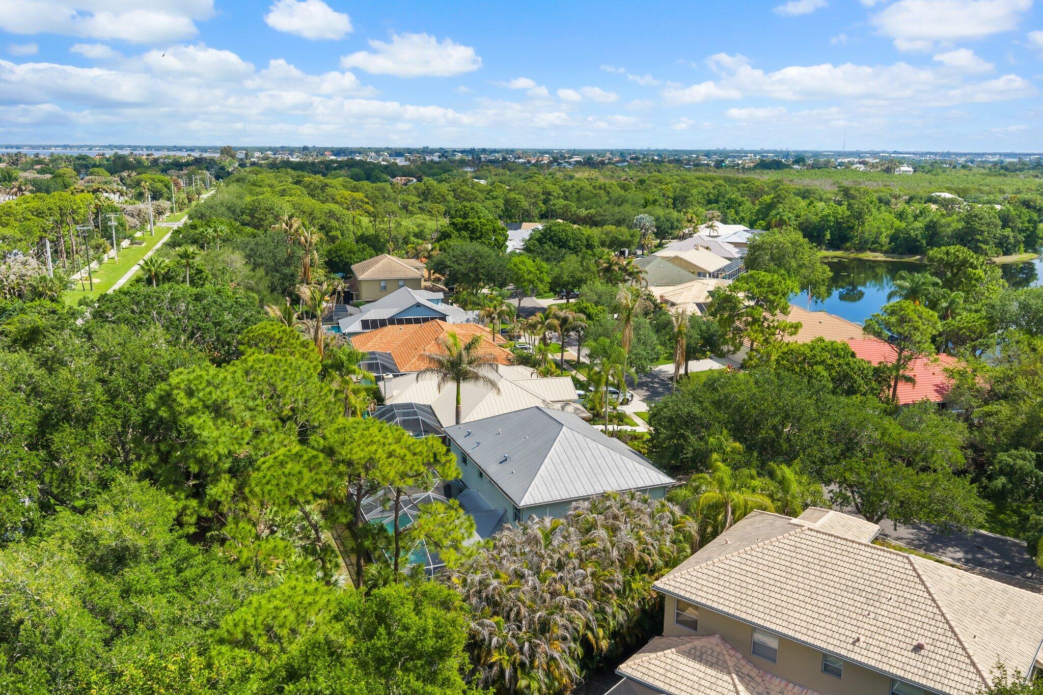 HARBOUR POINTE - Residential