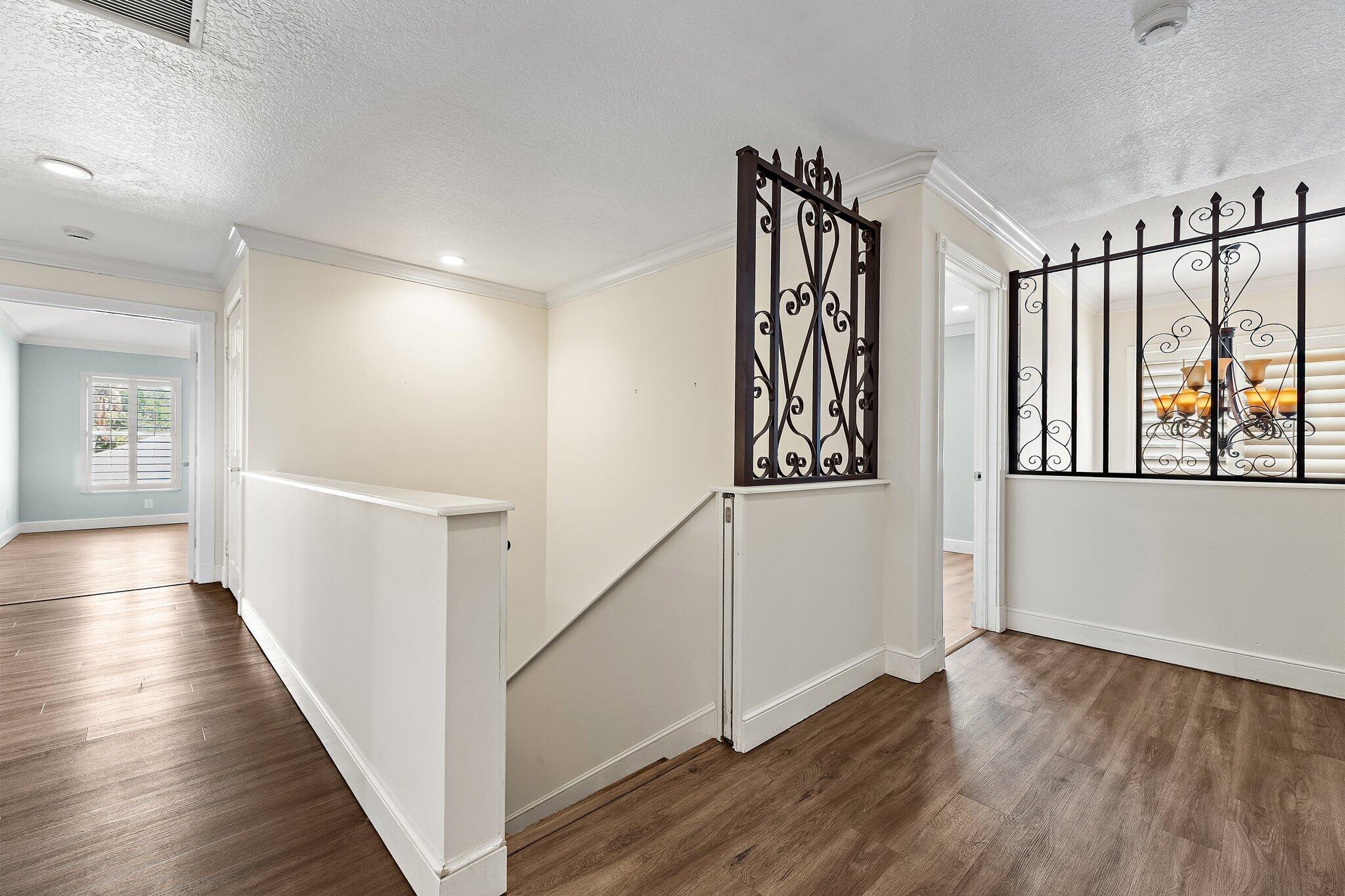HARBOUR POINTE - Residential