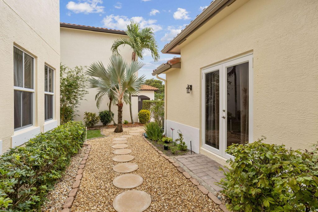 Photo of 4067 Artesa Drive, Boynton Beach, FL 33436 (MLS # R10962096)