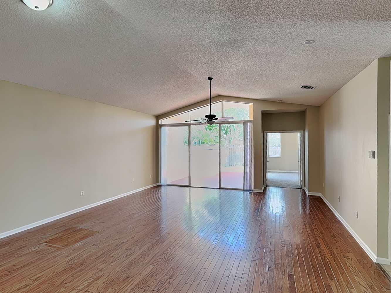 SMITH DAIRY WEST PUD 10 - Residential Lease