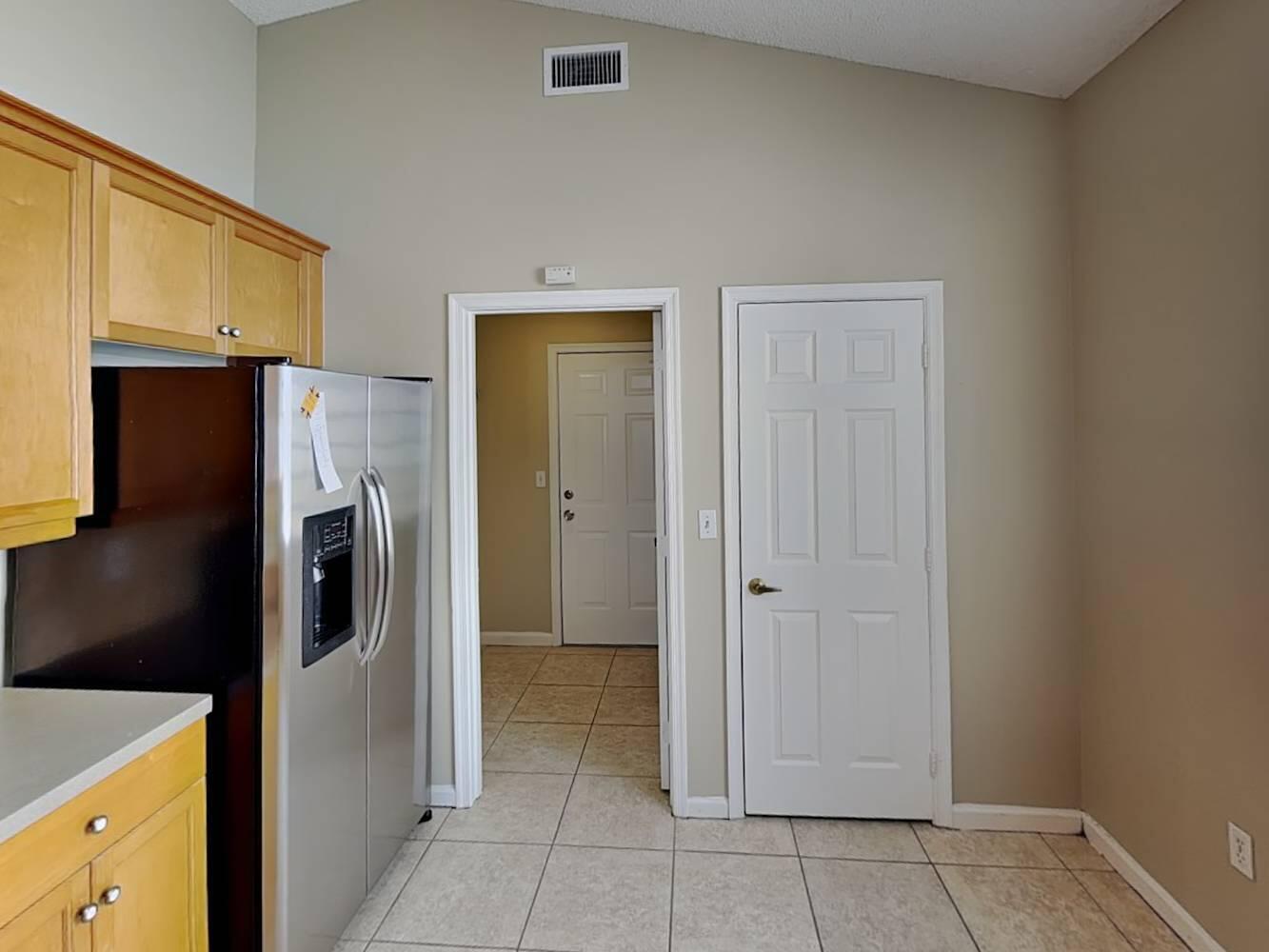 SMITH DAIRY WEST PUD 10 - Residential Lease