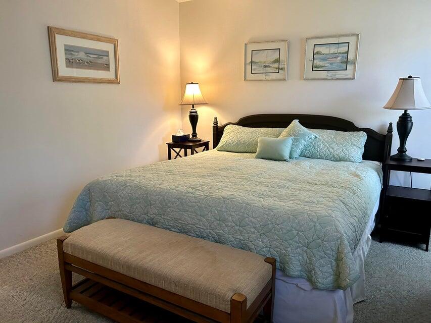 VILLAS OF HOBE SOUND COND - Residential Lease