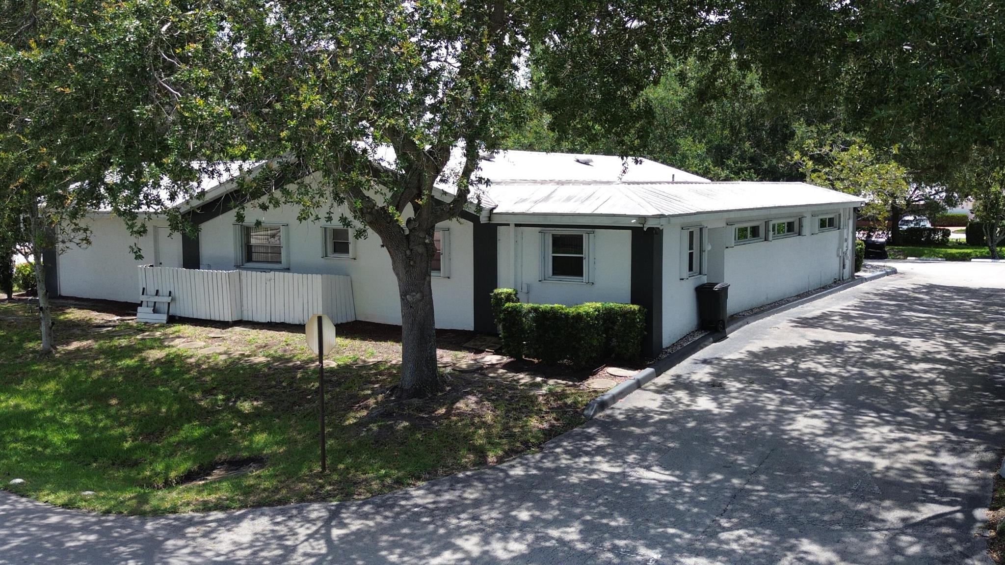 SOUTH PORT ST LUCIE-UNIT - Commercial Lease