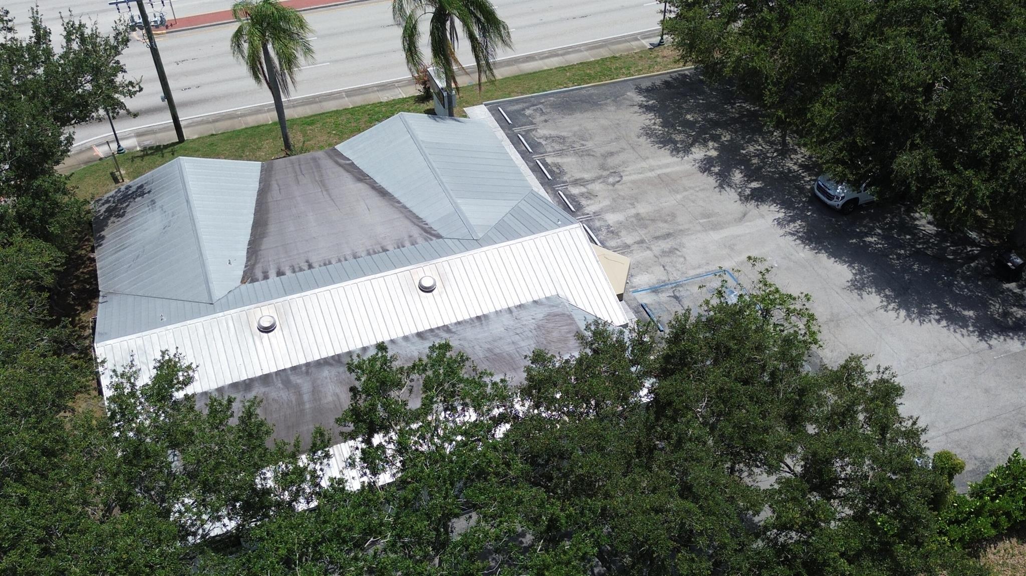 SOUTH PORT ST LUCIE-UNIT - Commercial Lease