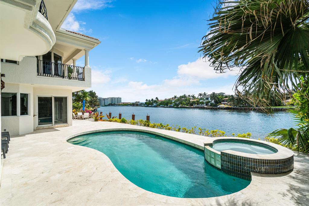 CARIBBEAN KEYS - Residential