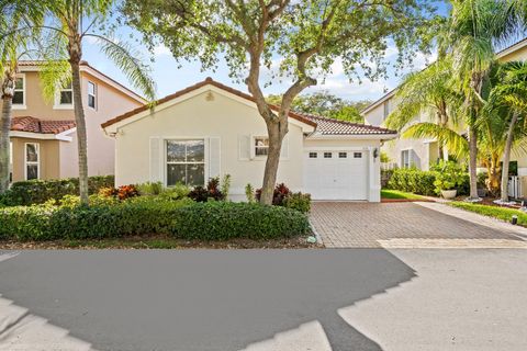 1630 Sweetbay Way Hollywood FL 33019