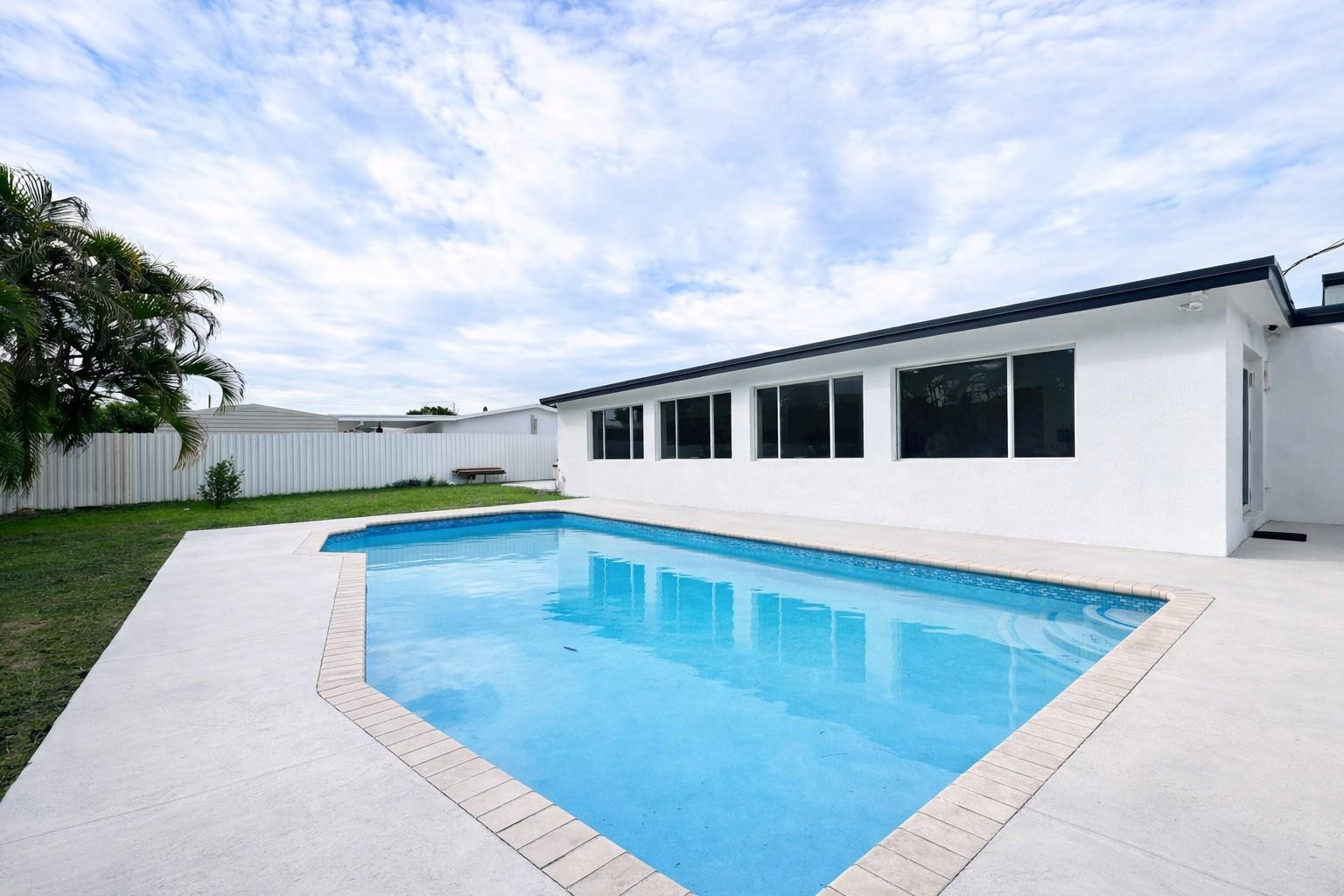 PALMETTO COUNTRY CLUB EST - Residential