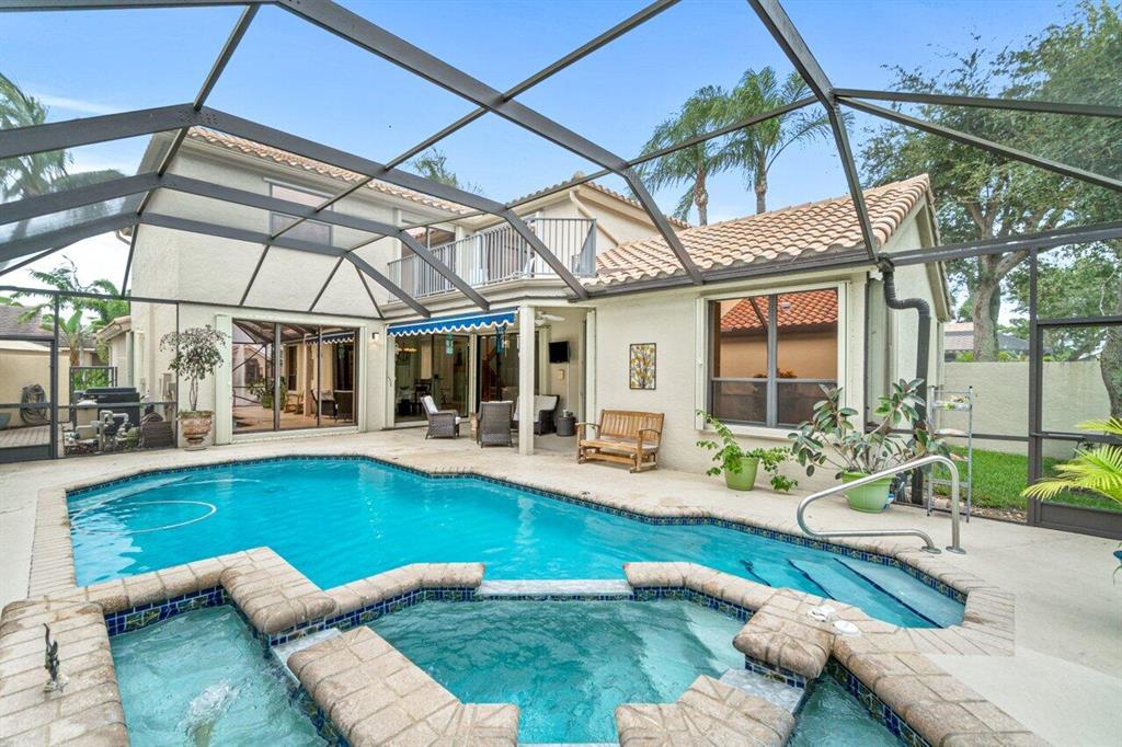 LEXINGTON LAKES - Residential