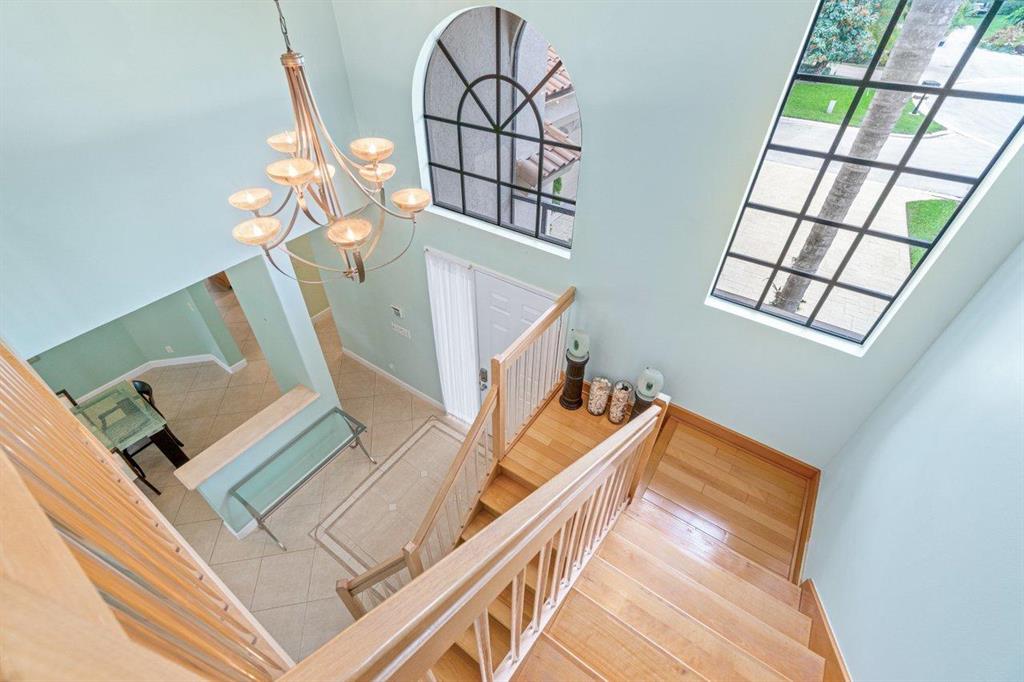 LEXINGTON LAKES - Residential