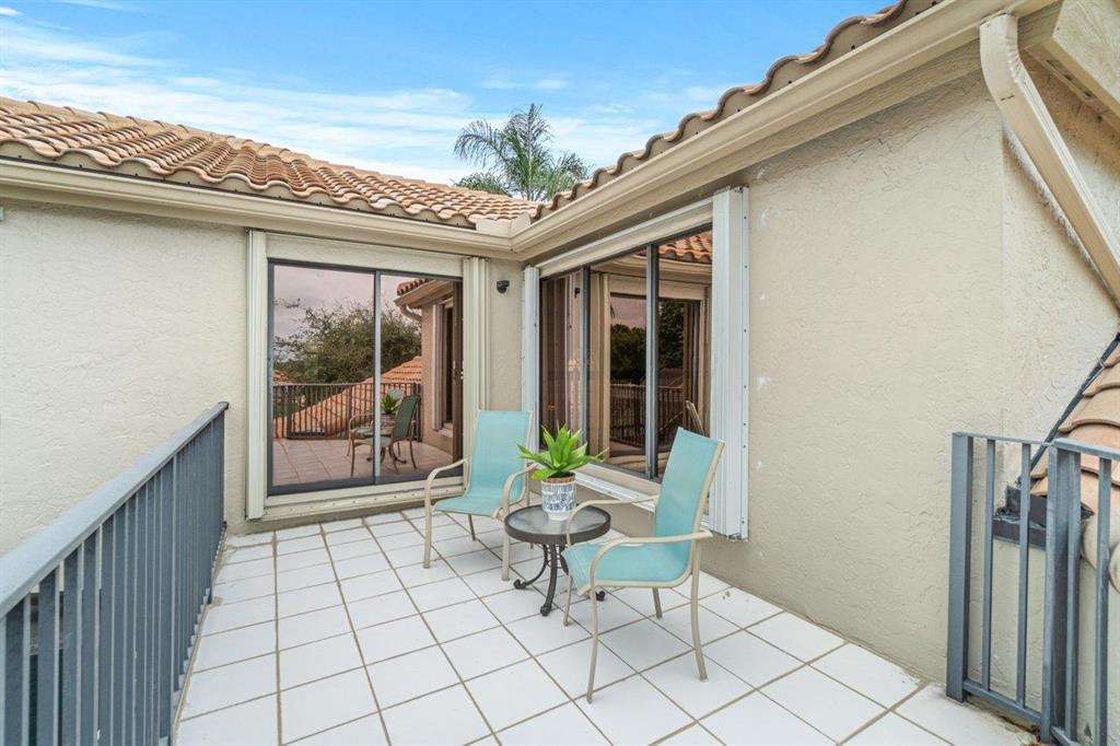 LEXINGTON LAKES - Residential