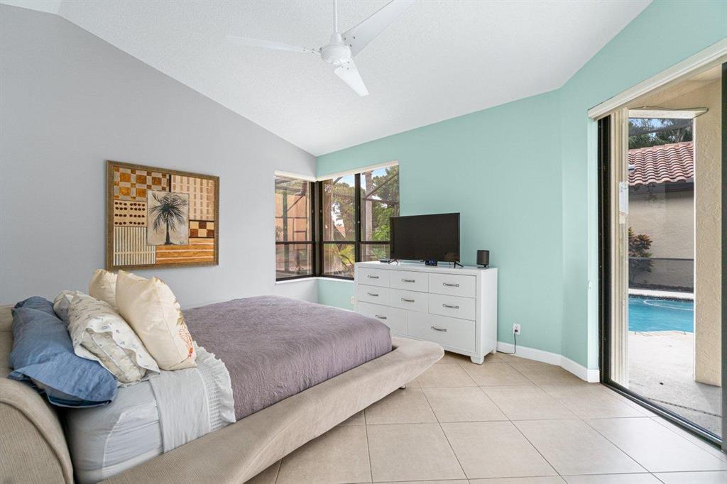 LEXINGTON LAKES - Residential