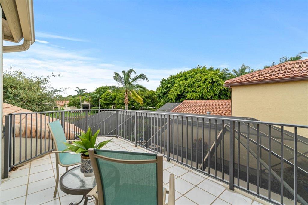 LEXINGTON LAKES - Residential