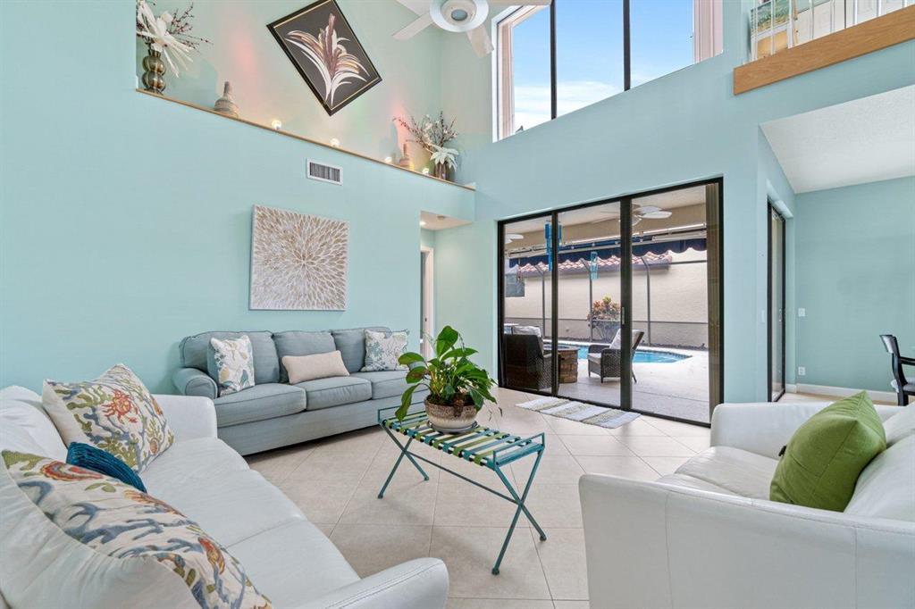 LEXINGTON LAKES - Residential