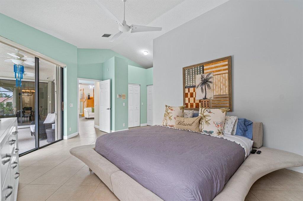 LEXINGTON LAKES - Residential