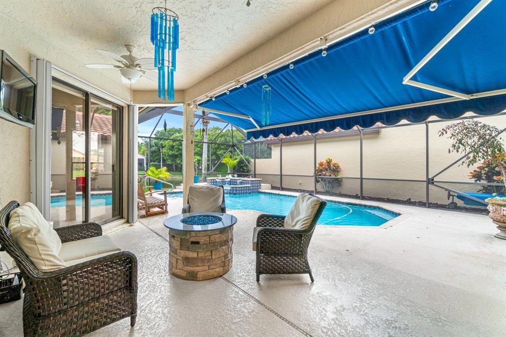 LEXINGTON LAKES - Residential