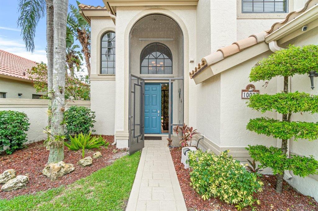 LEXINGTON LAKES - Residential