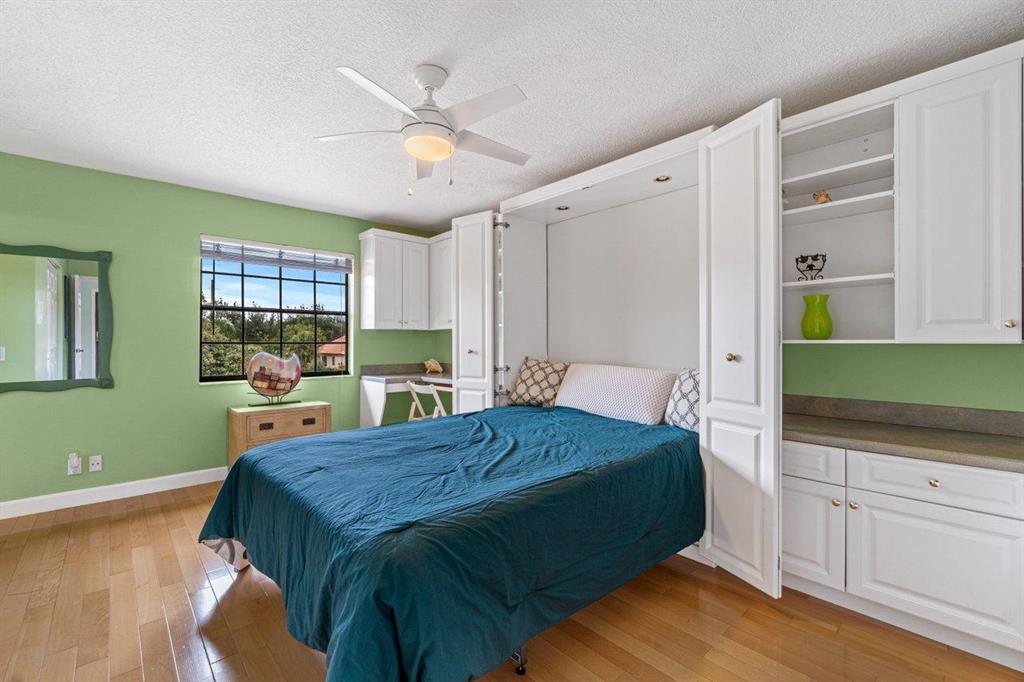 LEXINGTON LAKES - Residential