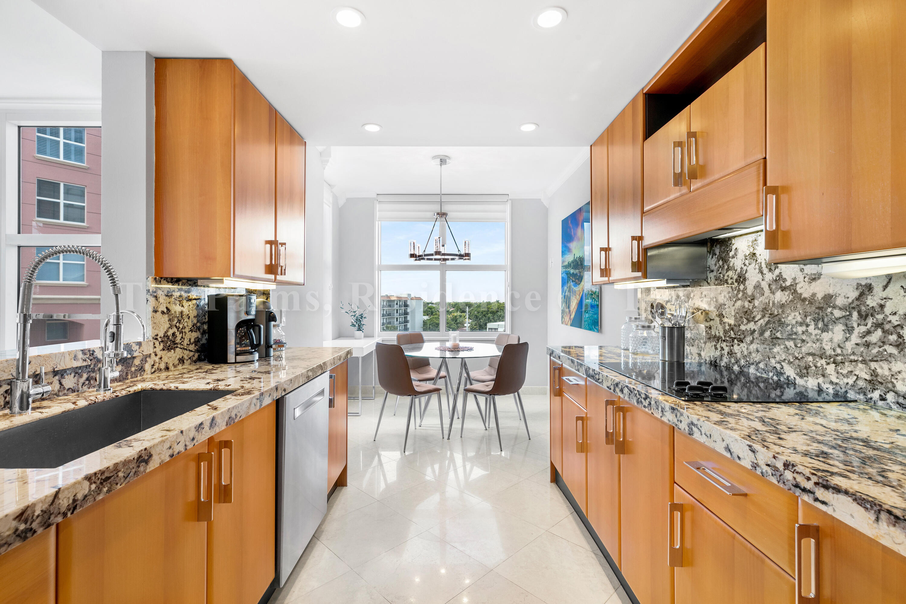 PALMS TOWER TWO CONDO - Residential